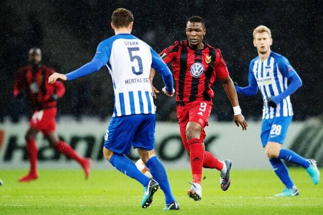 171207 Östersund Salisu Abdullahi Gero and Hertha Berlin Niklas Stark for the football match in the Europa League between Hertha Berlin and Östersund on December 7, 2017 in Berlin  Copyright: PETTERxARVIDSON BB171207PA046