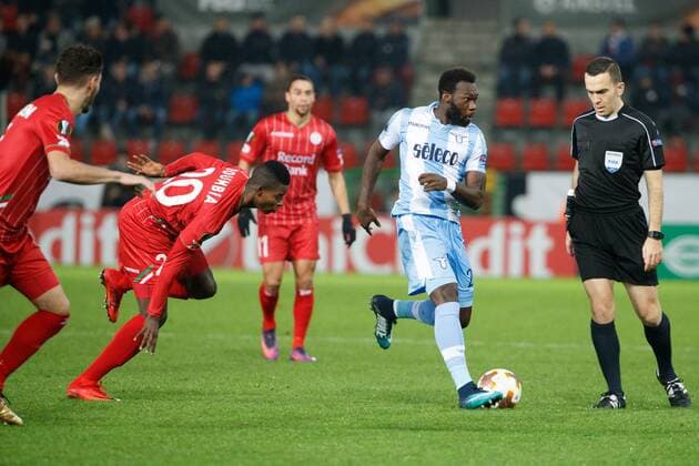 Essevee s Idrissa Doumbia and Lazio s Felipe Caicedo fight for the ball during a soccer game between Belgian club SV Zulte Waregem and Italian club Societa Sportiva Lazio, the sixth and last match of the group stage (Group K) of the UEFA Europa League competition, Thursday 07 December 2017 in Waregem. KURTxDESPLENTER  x05215160x