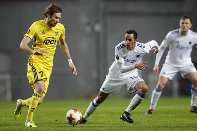 Fußball, EL, FC Kopenhagen - FC Sheriff Tiraspol Europaleague i Parken: FCK - FC Sheriff. FC Sheriffs Yuri Kendysh og FCKs Carlos Zeca. Polfoto_73212389  Copyright: JensxDresling