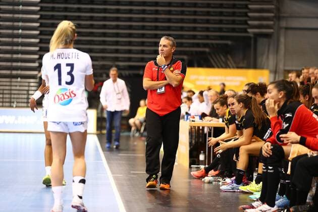 Jose Ignacio Prades Pons Manager Spain Spain vs France IHF Women Handball World Cup 07 12 2017 Photographer Neis Eibner Trier Copyright: xEibner-Pressefoto AlexanderxNeisx EP_ANS