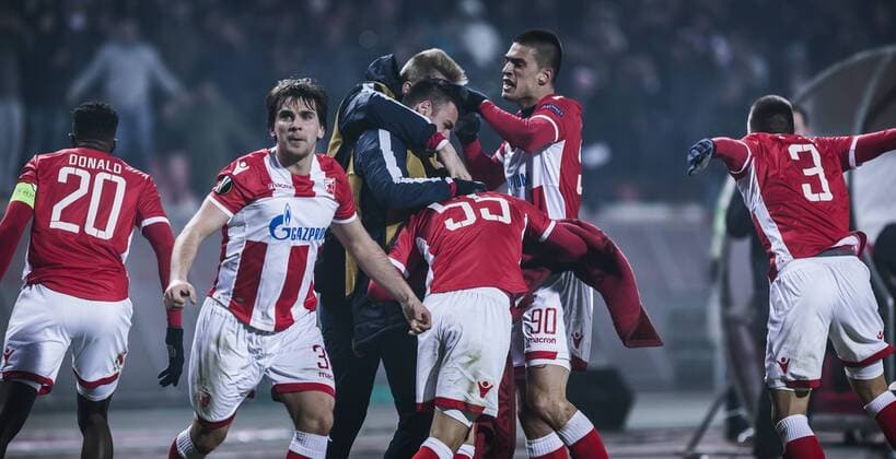 FuÃŸball, EL, Roter Stern Belgrad - 1. FC KÃ¶ln 7th December 2017, Rajko Mitic Stadium, Belgrade, Serbia, UEFA Europa League football, Red Star Belgrade versus FC Cologne; Defender Filip Stojkovic of Red Star Belgrade, Midfielder Mitchell Donald of Red Star Belgrade, Midfielder Branko Jovicic of Red Star Belgrade, Midfielder Slavoljub Srnic of Red Star Belgrade and Defender Vujadin savic of Red Star Belgrade celebrate their goal for 1-0  ActionPlus11959833