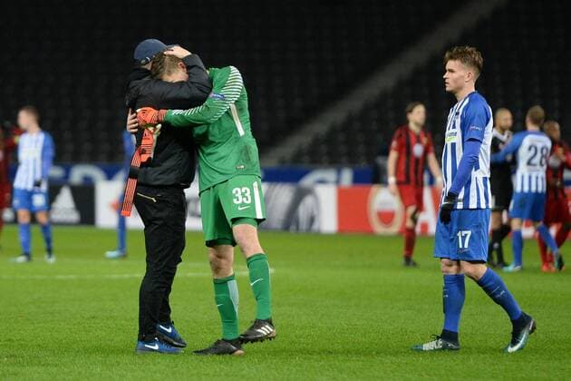 Football Mens Season 2017 2018 UEFA Europa League Group J 6 Gertrude Hertha BSC Ostersunds FK Cheers after the final whistle Head Coach Pal Dardai Hertha BSC TW Jonathan Klinsmann No 33 Hertha BSC Maximilian Mittelstädt No 17 Hertha BSC 07 12 17 Copyright: xMichaelxHundtx xMatthiasxKochx