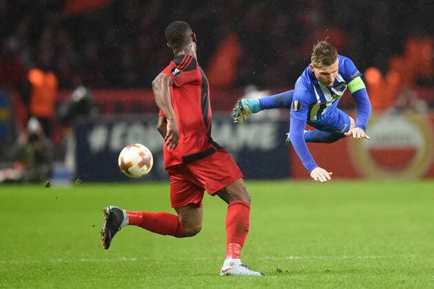 Soccer Men Season 2017 2018 UEFA Europa League Group J 6 Gameday in Berlin Hertha BSC Östersunds FK Alhaji Gero No 9 Östersunds FK Peter Pekarik No 2 Hertha BSC 07 12 17 Copyright: xMichaelxHundtx xMatthiasxKochx