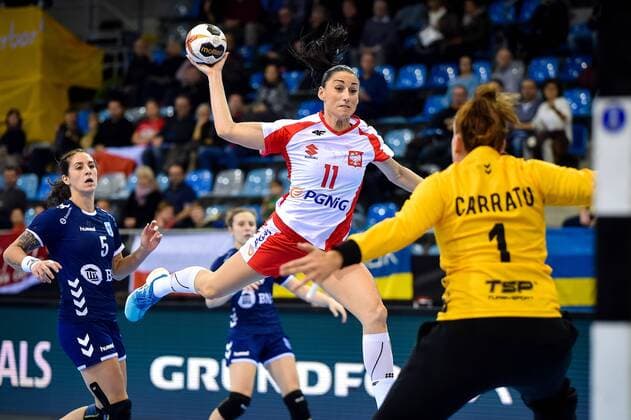 Handball, WM Damen, Argentinien - Polen 2017.12.08 Bietigheim-Bissingen Pilka reczna Mistrzostwa Swiata w pilce recznej kobiet Argentyna - Polska N z Kinga Grzyb Foto Lukasz Laskowski PressFocus NEWSPIX.PL 2017.12.08 Bietigheim-Bissingen IHF Women s Handball World Championship WM Weltmeisterschaft Argentina v Poland Kinga Grzyb Credit: Lukasz Laskowski PressFocus --- Newspix.pl  20171208_LUK_015