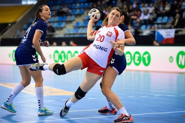 Handball, WM Damen, Argentinien - Polen 2017.12.08 Bietigheim-Bissingen Pilka reczna Mistrzostwa Swiata w pilce recznej kobiet Argentyna - Polska N z Joanna Drabik Foto Lukasz Laskowski PressFocus NEWSPIX.PL 2017.12.08 Bietigheim-Bissingen IHF Women s Handball World Championship WM Weltmeisterschaft Argentina v Poland Joanna Drabik Credit: Lukasz Laskowski PressFocus --- Newspix.pl  20171208_LUK_039