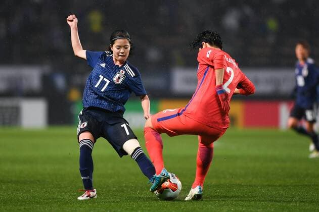 CHIBA, JAPAN - DECEMBER 08: Yui Hasegawa 17 of Japan and Lee Eunmi 2 of South Korea compete for the ball during the EAFF E-1 Women s Football Championship between Japan and South Korea at Fukuda Denshi Arena on December 8, 2017 in Chiba, Japan.  Copyright: xVCGx CFP111140236894 