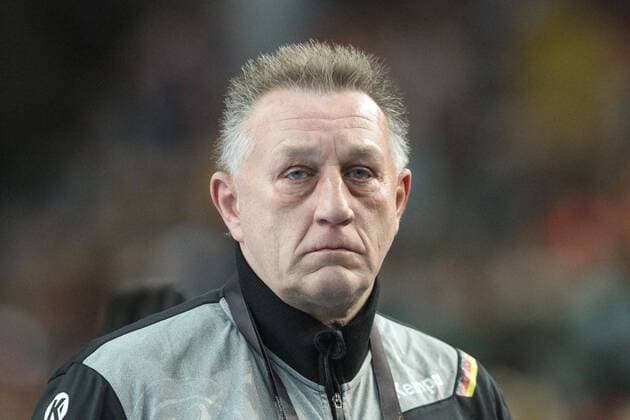 Germany Netherlands Handball Women World Cup Leipzig 08 12 2017 Arena Leipzig World Cup 2017 Handball Women Preliminary Group D Germany GER vs Netherlands NED image National coach Michael Biegler Germany