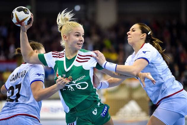 2017.12.08 Bietigheim-Bissingen Pilka reczna Mistrzostwa Swiata w pilce recznej kobiet Czechy - Wegry N z Noemi Hafra of Hungary takes a shot on goal Foto Lukasz Laskowski PressFocus 2017.12.08 Bietigheim-Bissingen IHF Women s Handball World Championship WM Weltmeisterschaft Czech Republic - Hungary Noemi Hafra of Hungary takes a shot on goal Credit: Lukasz Laskowski PressFocus NEWSPIX.PL --- Newspix.pl  20171208_LUK_114
