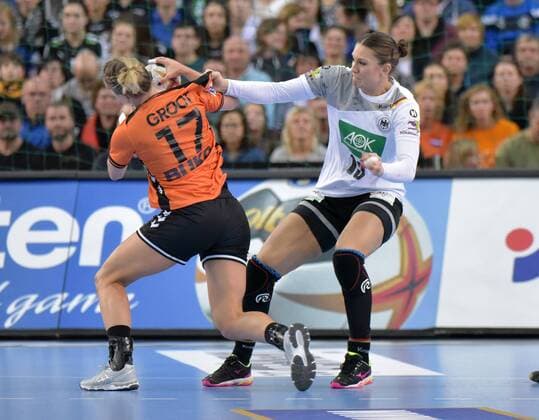 Julia Behnke GER 13 against Nycke Cornelia Groot NED 17 at the match Germany GER vs Netherlands NED Handball Women Preliminary Round IHF World Cup Leipzig 08 12 2017 Leipzig Copyright: xModlax Eibner-Pressefotox EP_cma