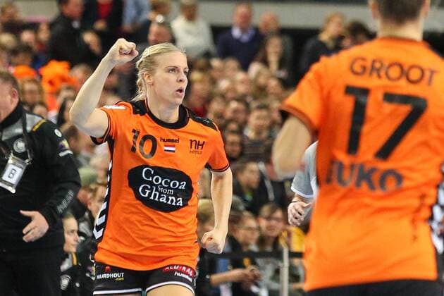 Germany Germany vs Netherlands Netherlands 08 12 2017 23rd IHF Women s Handball World Championship Germany 2017 Preliminary round Group D Germany vs Netherlands Arena Leipzig Handball World Cup Womens Group Preliminary Group D Germany vs Netherlands Netherlands Pictured Danick Snelder 10 NED xjkx