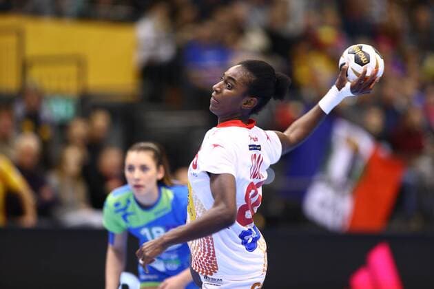 Alexandrina Cabral Barbosa Spain throwing Spain vs Slovenia IHF Women Handball World Cup 08 12 2017 Photographer Neis Eibner Trier Copyright: xEibner-Pressefoto AlexanderxNeisx EP_ANS