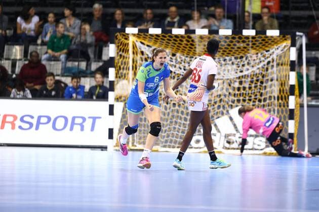 Ana Gros Slovenia celebrates Spain vs Slovenia IHF Women Handball World Cup 08 12 2017 Photographer Neis Eibner Trier Copyright: xEibner-Pressefoto AlexanderxNeisx EP_ANS