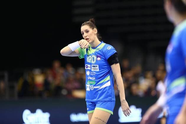 Alja Koren Slovenia Spain vs Slovenia IHF Women Handball World Cup 08 12 2017 Photographer Neis Eibner Trier Copyright: xEibner-Pressefoto AlexanderxNeisx EP_ANS