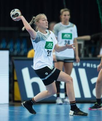 Nadja Mansson 21 GER Preliminary Round Group Match Netherlands Germany in Leipzig on 08 12 2017 Handball 23 Women Handball World Cup in Germany 2017