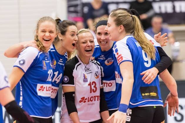 Jubel celebration at VfB 91 Suhl Lotto Thuringia Volleyball 1 Bundesliga Women Black White Erfurt VfB 91 Suhl Lotto Thuringia xprx