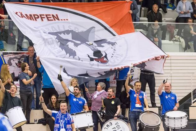 Fans Audience Voters VfB 91 Suhl Lotto Thuringia Volleyball 1 Bundesliga Women Black White Erfurt VfB 91 Suhl Lotto Thuringia xprx