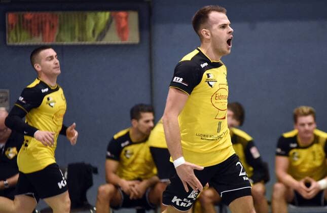09 12 2017 xpsx Handball 3 Liga SG Brucköbel GSV Eintracht Baunatal v l Jubel Bruchköbel Bruchköbel Hessen Germany