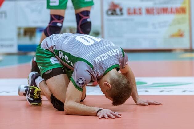 Disappointment Kamil RATAJCZAK 10 Netzhoppers 09 12 2017 Netzhoppers SolWo Königspark KW Bestensee Berlin Recycling Volleys Volleyball Bundesliga League match Königs Wusterhausen Landkost Arena