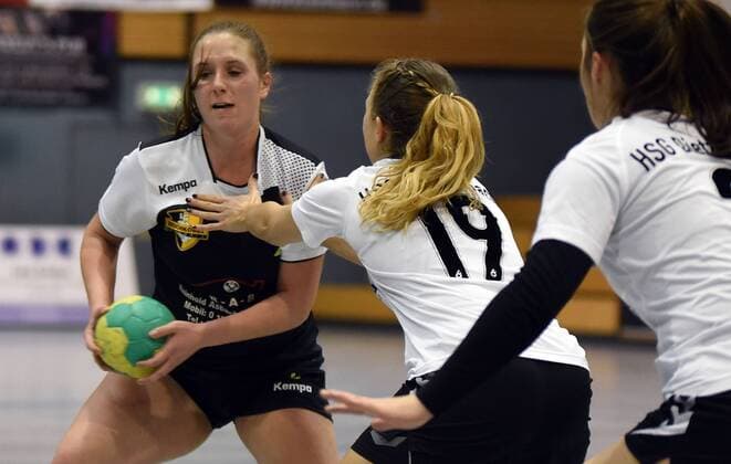 09 12 2017 xpsx Handball Women District Oberliga SG Bruchköbel II HSG Dietzenbach v Nadine Seitel Dietzenbach Bruchköbel Hessen Germany