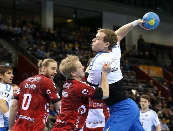 Ludwigsburg Handball 2 Bundesliga SG BBM Bietigheim vs VfL Lübeck Schwartau v 1 Julian Lauenroth Lübeck Patrick Rentschler BBM