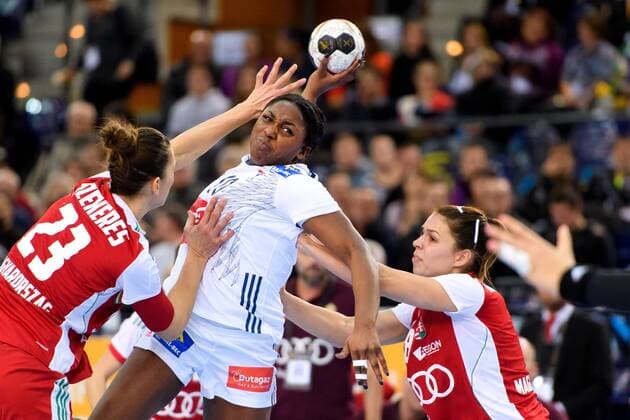 171210 Frances Grace Zaadi in the finale final between Hungary and France during the World Cups Handball on December 10, 2017 in Leipzig  Copyright: CARLxSANDIN BB171210CS018
