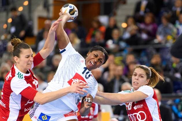 171210 Frances Grace Zaadi in the finale final between Hungary and France during the World Cups Handball on December 10, 2017 in Leipzig  Copyright: CARLxSANDIN BB171210CS019