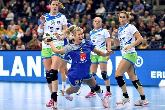 171210 Swedens Ulrika Toft Hansen during the finals final between Sweden and Slovenia during the World Cups Handball on December 10, 2017 in Leipzig  Copyright: CARLxSANDIN BB171210CS067