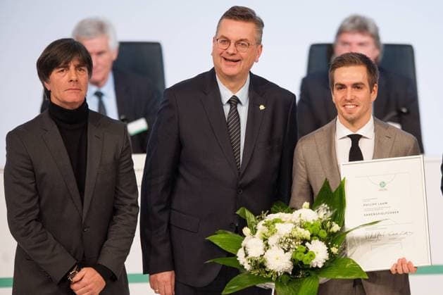 Joachim LOEW li LÖW Jogi National coach GER DFB President Reinhard GRINDEL and Phillip LAHM honorary performance honors Honored Extraordinary DFB Bundestag on 08 12 2017 in Frankfurt Germany Â