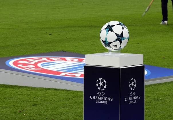 Soccer European Cup Champions League Season 2017 2018 Men 05 12 2017 Preliminary Round Group Stage 6 Gameday FC Bayern Munich Paris St Germain 3 1 Ball and with Champions League logo in the background behind behind FC Bayern