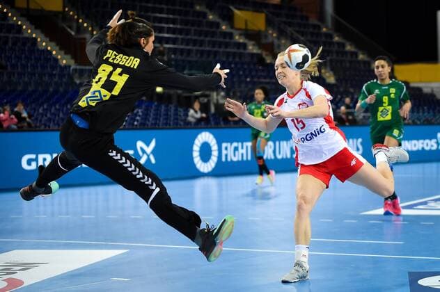 2017.12.11 Lipsk Pilka reczna Mistrzostwa Swiata w pilce recznej kobiet Polska - Brazylia N z Katarzyna Janiszewska Foto Lukasz Laskowski PressFocus NEWSPIX.PL 2017.12.11 Leipizg IHF Women s Handball World Championship WM Weltmeisterschaft Poland v Brazil Katarzyna Janiszewska Credit: Lukasz Laskowski PressFocus --- Newspix.pl  20171211_LUK_355
