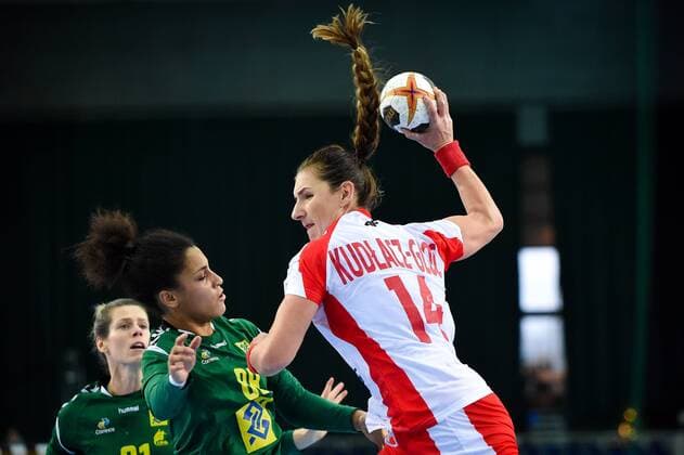 2017.12.11 Lipsk Pilka reczna Mistrzostwa Swiata w pilce recznej kobiet Polska - Brazylia N z Karolina Kudlacz-Gloc Foto Lukasz Laskowski PressFocus NEWSPIX.PL 2017.12.11 Leipizg IHF Women s Handball World Championship WM Weltmeisterschaft Poland v Brazil Karolina Kudlacz-Gloc Credit: Lukasz Laskowski PressFocus --- Newspix.pl  20171211_LUK_371