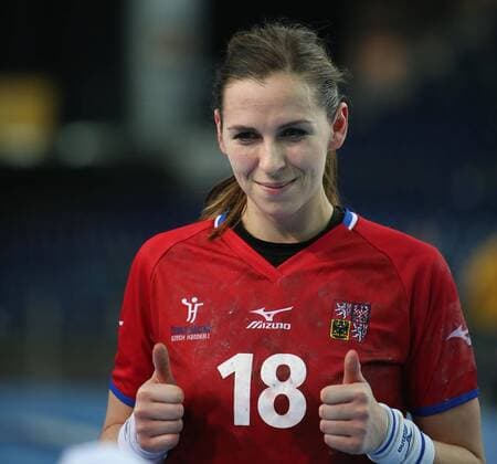 Romania Czech Republic Handball Women World Cup Leipzig 11 12 2017 Arena Leipzig World Cup 2017 Handball Women Eighth finals Romania ROU vs Czech Republic CZE 27 28 17 14 Pictured Iveta LUZUMOVA 18 Czech Republic after the victory