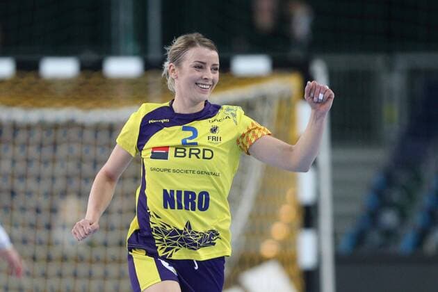 Romania Czech Republic Handball Women World Cup Leipzig 11 12 2017 Arena Leipzig World Cup 2017 Handball Women Round of 16 Romania ROU vs Czech Republic CZE Pictured Aneta UDRISTIOIU 2 Romania cheers