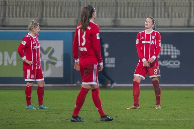 v li Dominika Skorvankova FC Bayern Munich 18 Lucie Vonkova FC Bayern Munich 13 and Melanie Leupolz FC Bayern Munich 8 disappointed looking disappointment after the defeat Football Allianz Women Bundesliga VfL Wolfsburg FC Bayern Munich xobx