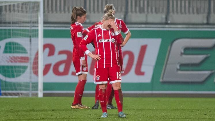 Dominika Skorvankova FC Bayern München 18 disappointed looking disappointment after the defeat Football Allianz Women Bundesliga VfL Wolfsburg Bayern Munich xobx