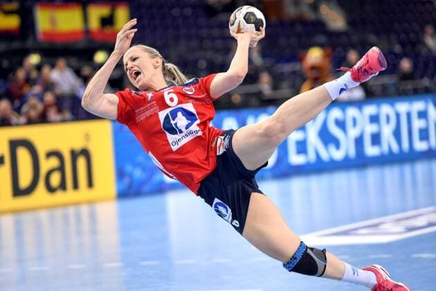 171211 Norways Heidi Loke during the finals final between Spain and Norway during the World Cups World Cup on December 11, 2017 in Leipzig  Copyright: CARLxSANDIN BB171211CS078