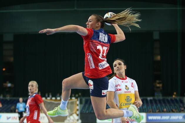 Spain Norway Handball Women WC Leipzig 11 12 2017 Arena Leipzig World Cup 2017 Handball Women Eighth finals Spain ESP vs Norway NOR Pictured Marit Rosberg JACOBSEN 27 Norway
