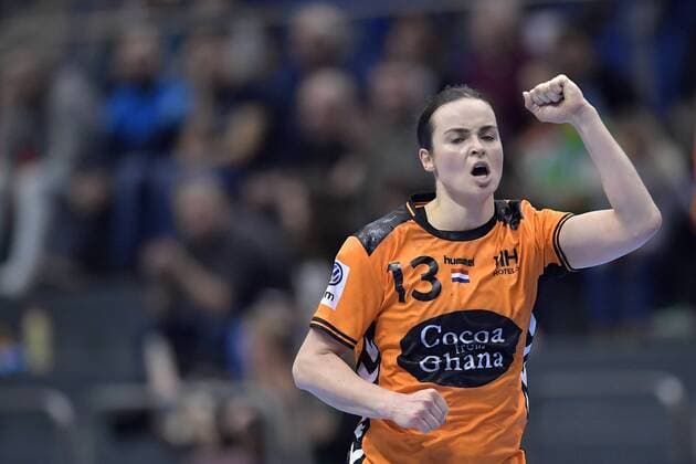 11-12-2017 HANDBAL:NEDERLAND-JAPAN:MAGDEBURG WK Handbal Dames 2017 1 8 finales, Nederland - Japan Yvette Broch 13 NED Foto: Henk Seppen xVIxVIxImagesx xSoenarxChamidxsportfotografiexIVx 9549412