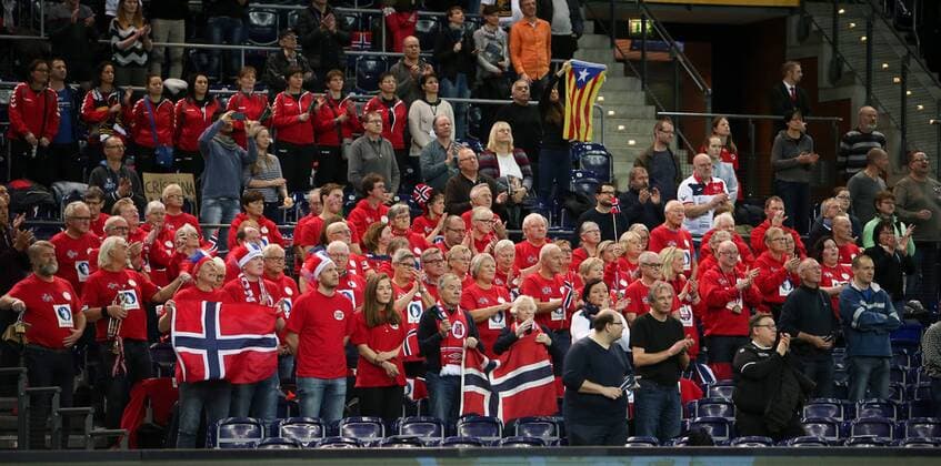 Leipzig 11 12 2017 Arena Leipzig World Cup 2017 Handball Women Eighth finals Spain ESP vs Norway NOR 23 31 10 13 Pictured Norwegian fans
