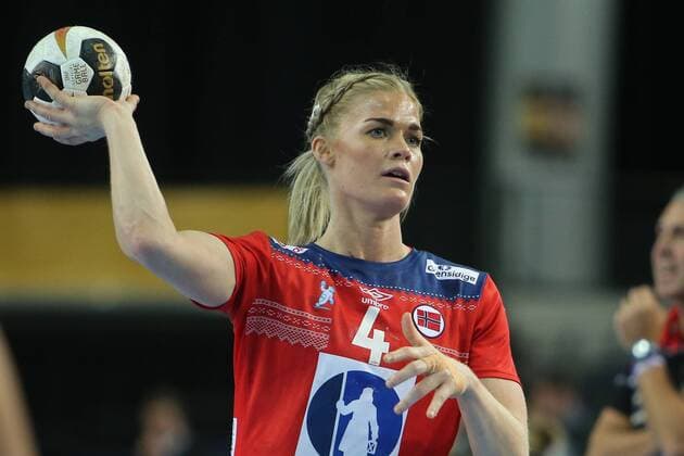 Leipzig 11 12 2017 Arena Leipzig World Cup 2017 Handball Women Eighth finals Spain ESP vs Norway NOR 23 31 10 13 Pictured Veronica Egebakken KRISTIANSEN 4 Norway