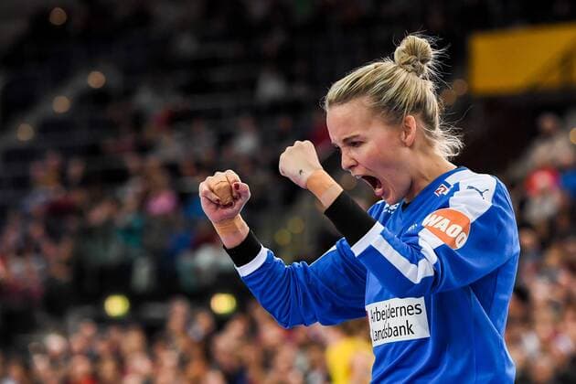 171212 Denmarks malware Sandra Toft commends the quarterfinals between Sweden and Denmark during the World Cups World Cup on December 12, 2017 in Leipzig  Copyright: CARLxSANDIN BB171212CS025
