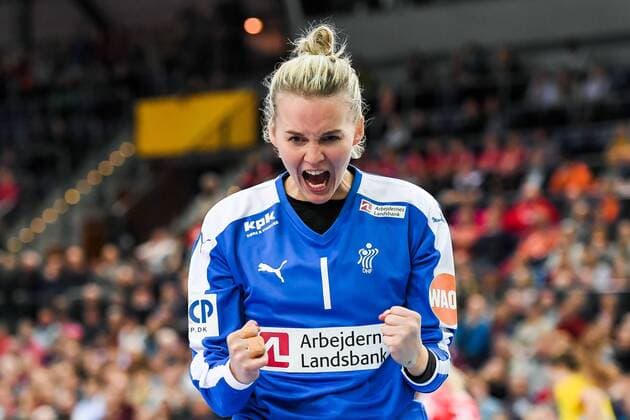 171212 Denmarks malware Sandra Toft commends the quarterfinals between Sweden and Denmark during the World Cups World Cup on December 12, 2017 in Leipzig  Copyright: CARLxSANDIN BB171212CS029