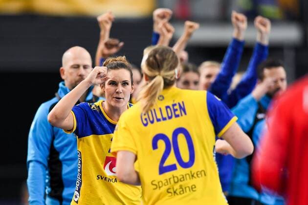 171212 Swedens Sabina Jacobsen celebrates the quarterfinals between Sweden and Denmark during the World Cups World Cup on December 12, 2017 in Leipzig  Copyright: CARLxSANDIN BB171212CS040