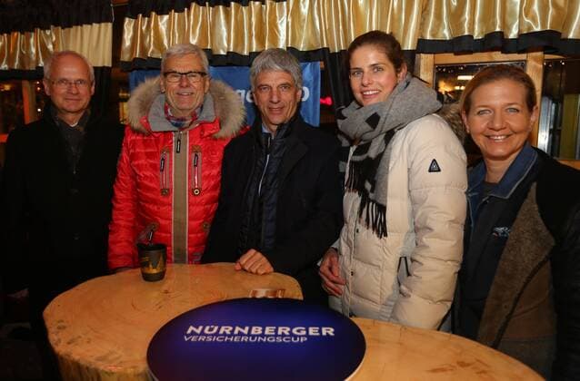 12 12 2017 Tennis WTA NÜRNBERGER Insurance Cup 2018 Press Conference Photo Conference Christmas GetTogether JüRa Dr Klemens Gsell Sports Mayor Nuremberg Dr Armin Zitzmann Chairman of the Board Nuremberg Sandra Reichel Tournament Director and Julia Görges WTA 14 Peter Söll NCP