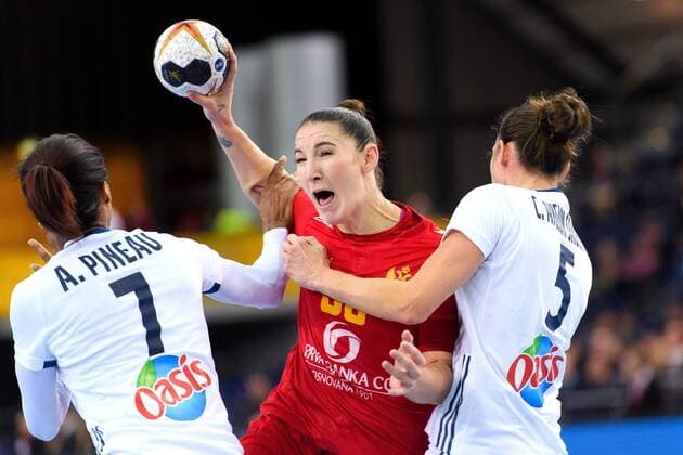 171212 Montenegros Milena Raicevic in the quarterfinals between France and Montenegro during the World Cups World Cup on December 12, 2017 in Leipzig  Copyright: CARLxSANDIN BB171212CS126