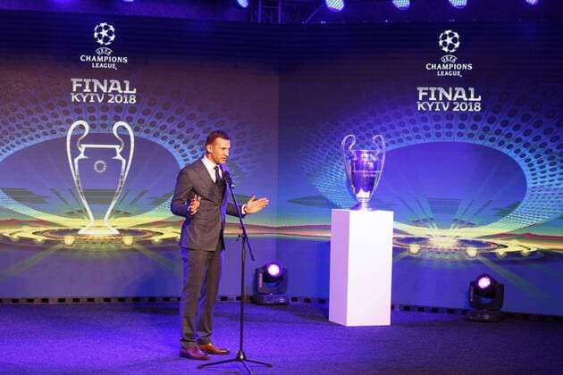 Fußball, CL, Finale-Logo wird in Kiew präsentiert December 12, 2017 - Kiev, Ukraine - Ukraine s national soccer team coach Andriy Shevchenko speaks next to the UEFA Champions League trophy, during the presentation of the logo of the 2018 Champions League final soccer match in Kiev, Ukraine, 12 December, 2017. The UEFA Champions League final will be played at the Olimpiyskiy stadium on 26 May 2018 in Kiev. Presentation of the logo of the 2018 UEFA Champions League final  - ZUMAn230 20171212_zaa_n230_184 Copyright: xStrx