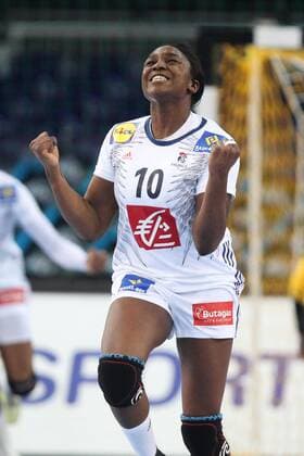 France Montenegro Handball Women World Cup Leipzig 12 12 2017 Arena Leipzig World Cup 2017 Handball Women Quarter Finals France FRA vs Montenegro MNE 25 22 12 10 Pictured v l Grace ZAADI 10 France cheers