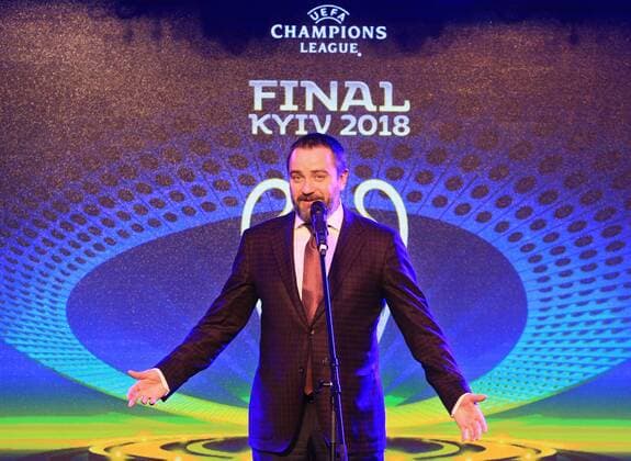 Fußball, CL, Finale-Logo wird in Kiew präsentiert President of the Football Federation of Ukraine Andrii Pavelko delivers a speech during a ceremony to present the logo of the 2018 UEFA Champions League final at the NSC Olimpiyskiy, Kyiv, capital of Ukraine, December 12, 2017. Ukrinform. KYIV. The logo of the 2018 UEFA Champions League final has been presented at the NSC Olimpiyskiy. The arena which previously staged the UEFA EURO EM Europameisterschaft Fussball 2012 final is set to host the last game of the 2018 UEFA Champions League on May 26, 2018. The 2018 UEFA Women s Champions League final will be played in Ukraine for the first time at the Valeriy Lobanovskyi Dynamo Stadium on May 24. Logo of 2018 UEFA Champions League final unveiled in Kyiv  Copyright: xPavloxBagmutx