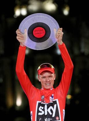 (FILE) British cyclist Chris Froome of Sky team, winner of La Vuelta cycling race, poses on the podium after the 21st and last stage of La Vuelta cycling race, over 117.6 km between Arroyomolinos and the finishing line in Madrid, Spain, 10 September 2017 (reissued 13 December 2017). According to news reports, Froome had failed a drug test during the La Vuelta cycling tour in September 2017, testing positive for an excessive level of a legal asthma drug. Chris Froome tested positive in drugs test photo information !ACHTUNG: NUR REDAKTIONELLE NUTZUNG!  Copyright: xKikoxHuescax GRAF1892 20171213-636487559588366000
