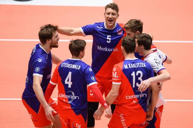13 12 2017 Fraport Arena Frankfurt Volleyball DVV Cup Semifinals United Volleys RheinMain vs VfB Friedrichshafen Rejoicing Lincoln Alexander Williams 18 RheinMain Patrick Steuerwald 4 RheinMain Lukas Bauer 5 RheinMain Moritz Karlitzek 13 RheinMain Moritz Karlitzek 13 RheinMain Lincoln Alexander Williams 18 RheinMain Julian Zenger 10 RheinMain